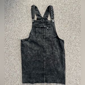 Overall dress